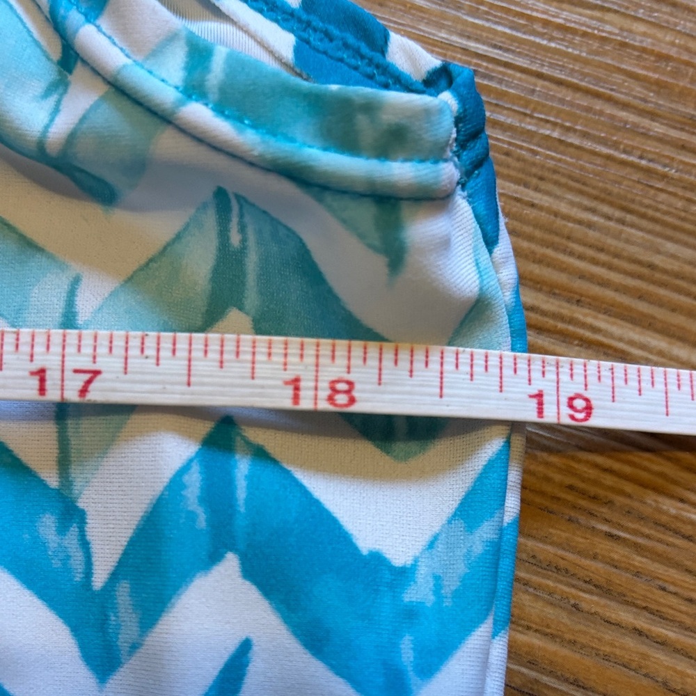 Chevron Pattern Coverup - Picture 5 of 5